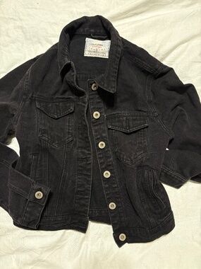 California Vintage Black Denim Trucker Jacket - Size Small
